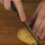 Готовим картошку по деревенски в духовке: вкусные рецепты запеченного картофеля Запеченная картошка по деревенски